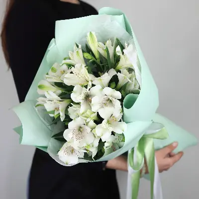 Букет 2 из альстромерии