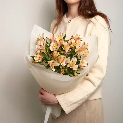 Букет 4 из альстромерии