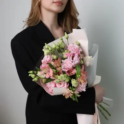 Букет 78 из эустомы и альстромерии