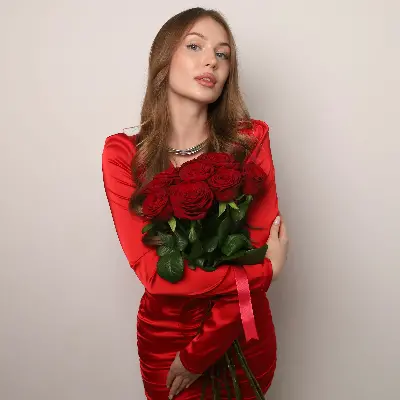 Моно букет из 9 красных роз