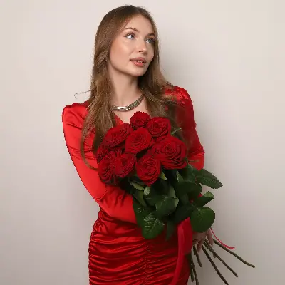 Моно букет из 9 красных роз