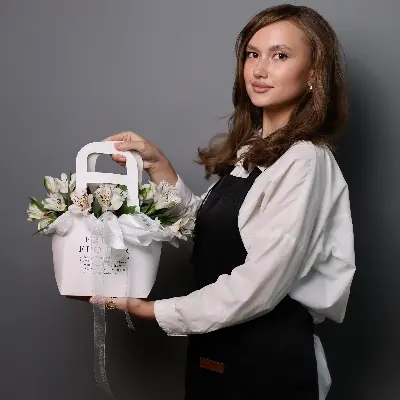 Сумочка 18 из альстромерии