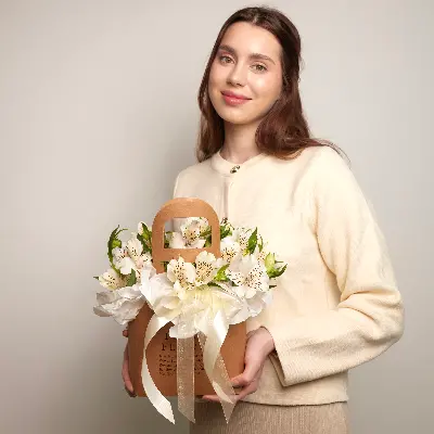 Сумочка 18 из альстромерии